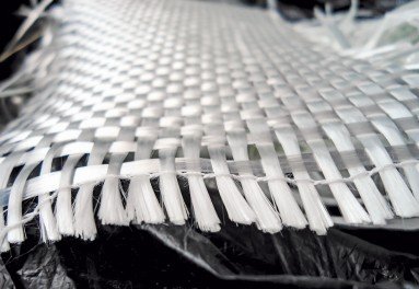 Cara Memilih Material Komposit Fiberglass yang Tepat untuk Proyek Anda